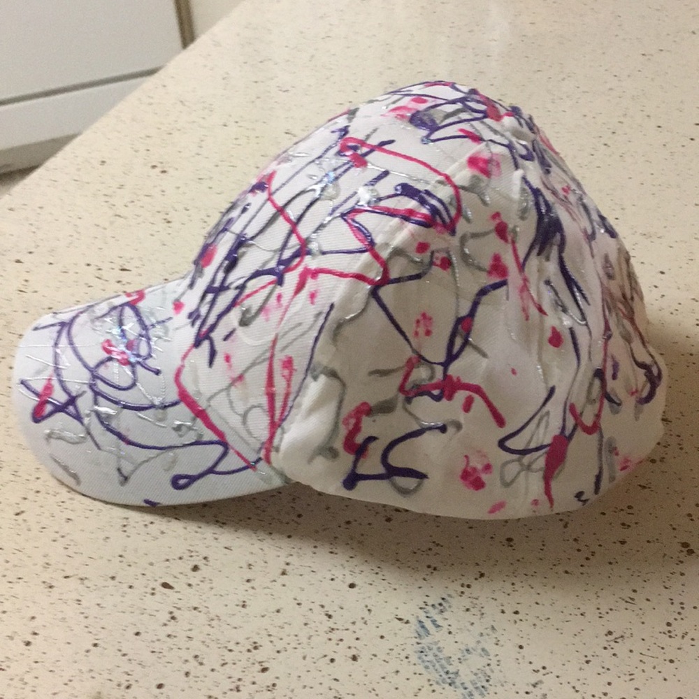 White Hand painted cap. - Picture 3 of 4